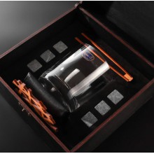 Камни для виски Whiskey stones Подарочный набор мужчине Деревянная тёмная коробка + Бокал Bohemia Barline. Камни для виски Whiskey stones Подарочный набор мужчине Деревянная тёмная коробка + Бокал Bohemia Barline.